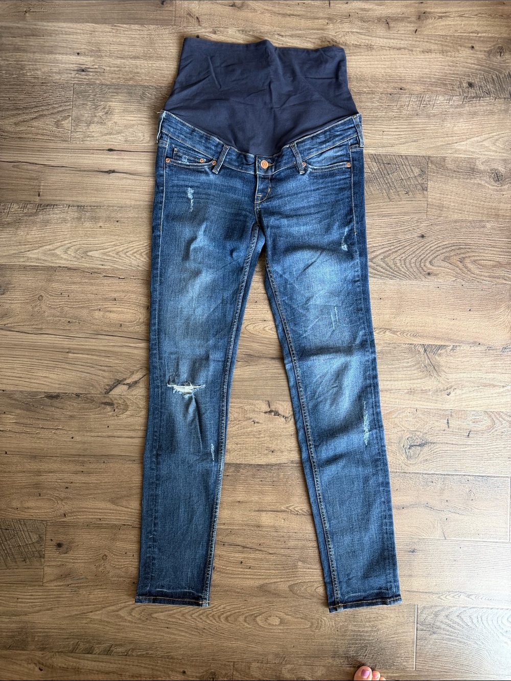 H&M Maternity Skinny Jeans with Dark Blue Stretch Panel